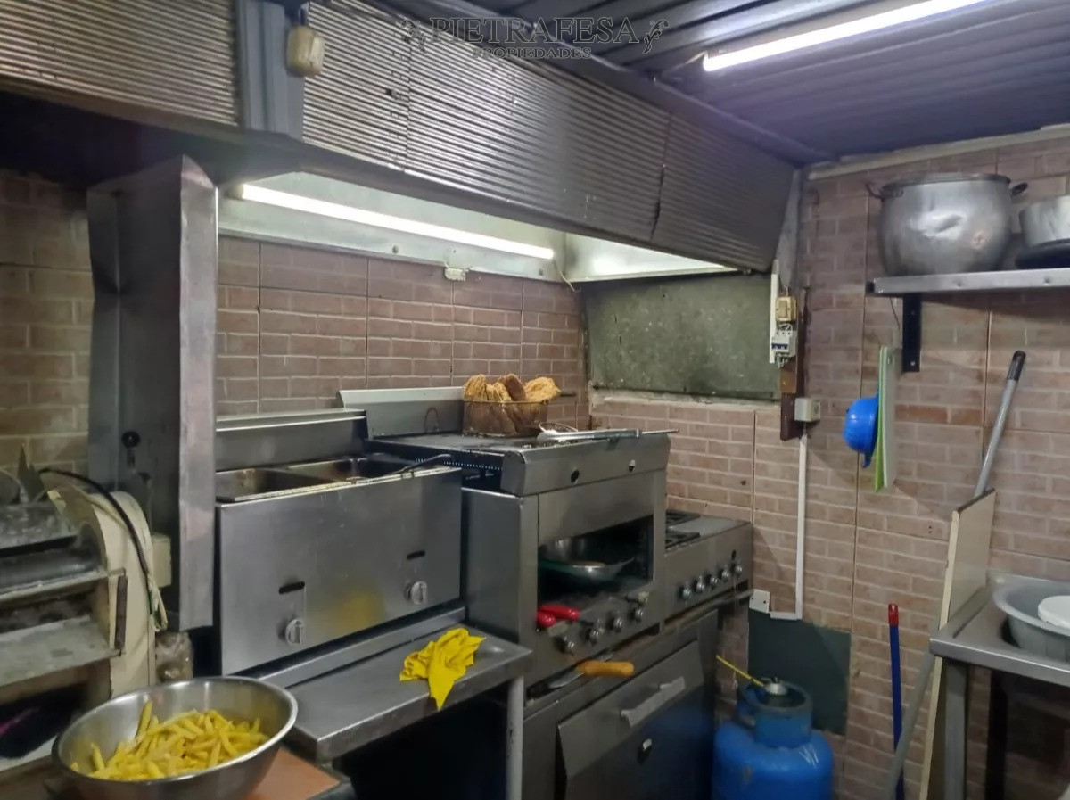 Local Comercial ID.11815 - Llaves de rotisería y pizzería en venta -Aguada