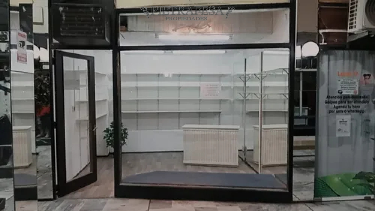 Local Comercial ID.14049 - Local en alquiler, 2 baños, galería. Centro.