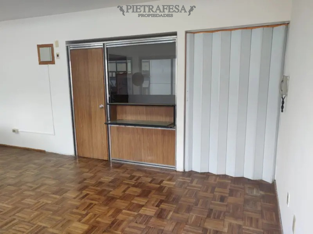 Local Comercial ID.3673 - Oficina en venta - Misiones-Ciudad Vieja
