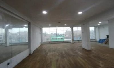 Showroom + Depósito para empresas con renta