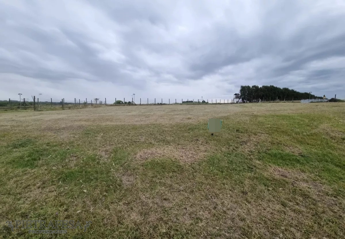 Terreno ID.8002 - Terreno en venta-Colinas de Carrasco
