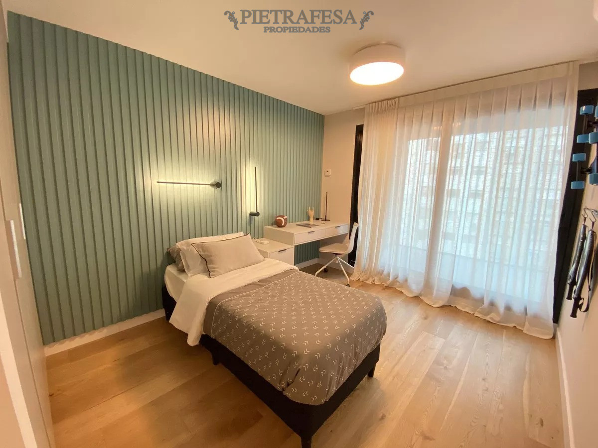 Apartamento ID.14255 - Apartamento de lujo Punta Carretas · 3 dormitorios · 4 baños · 2 garages a metros del mar!