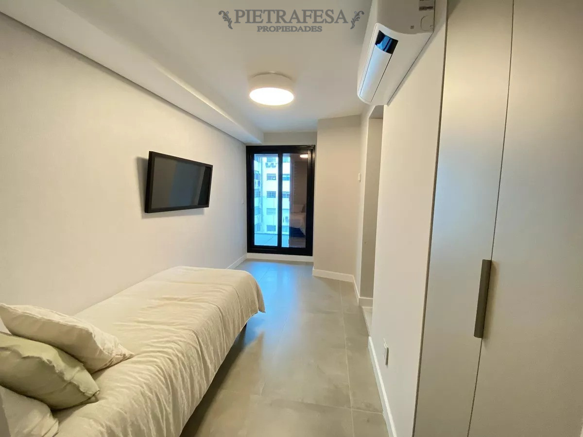 Apartamento ID.14255 - Apartamento de lujo Punta Carretas · 3 dormitorios · 4 baños · 2 garages a metros del mar!