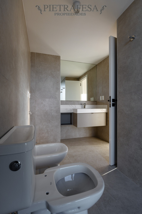 Apartamento ID.6399 - Apartamento en venta a estrenar 3 dormitorios, 2 baños y cochera con terraza- Av. de las Américas-Carrasco