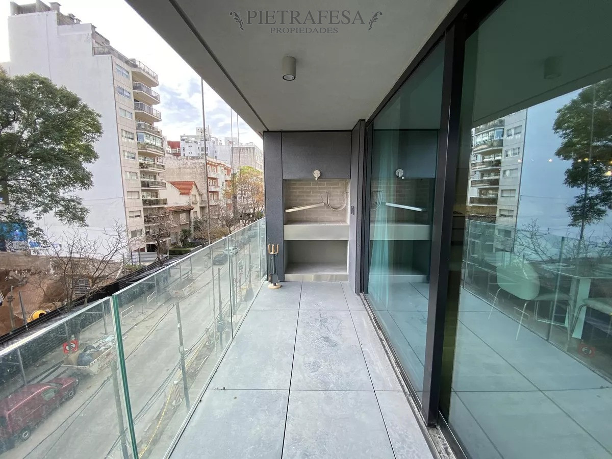 Apartamento ID.14255 - Apartamento de lujo Punta Carretas · 3 dormitorios · 4 baños · 2 garages a metros del mar!