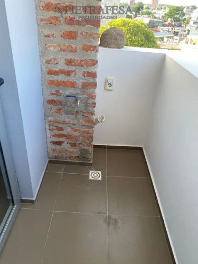 Apartamento ID.13915 - Apartamento en alquiler, monoambiente, 1 baño, balcón. garaje. Buceo.