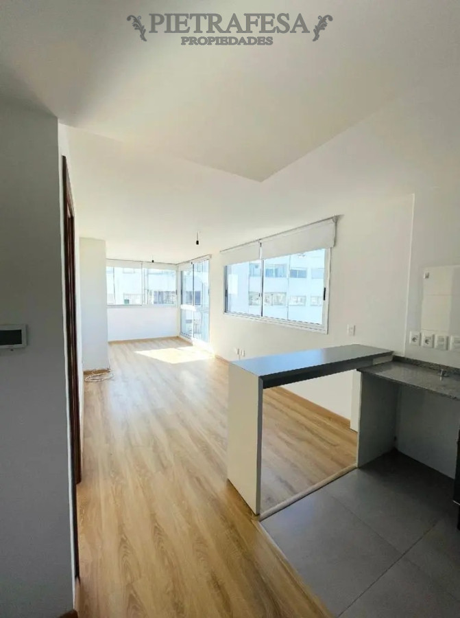 Apartamento ID.7039 - Apartamento en venta con renta 2 dormitorios, 1 baño, terraza y garaje-Obligado-Pocitos