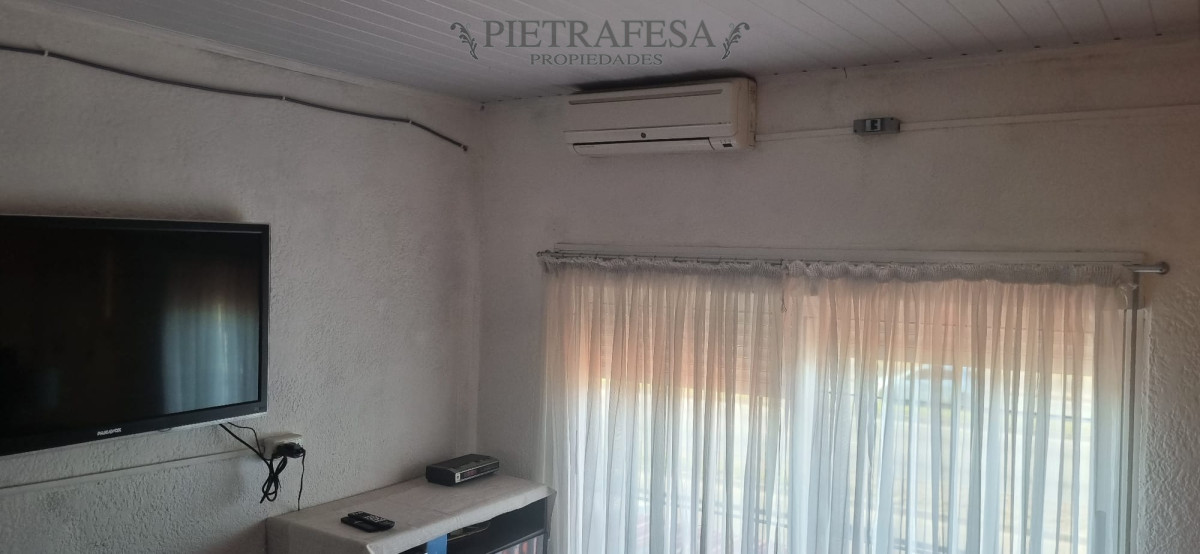 Apartamento ID.14095 - 2 Apartamentos totalmente independiente con renta (Se venden juntos)