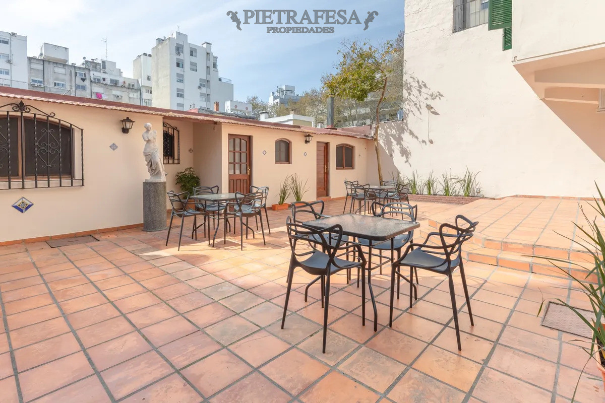 Oficina ID.14652 - Oficina en alquiler, privado, baño en suite, patio. Pocitos.