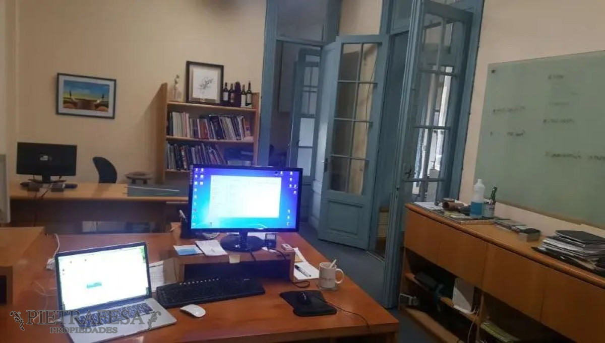 Oficina ID.3869 - Oficina en Venta - Av. Uruguay - Centro