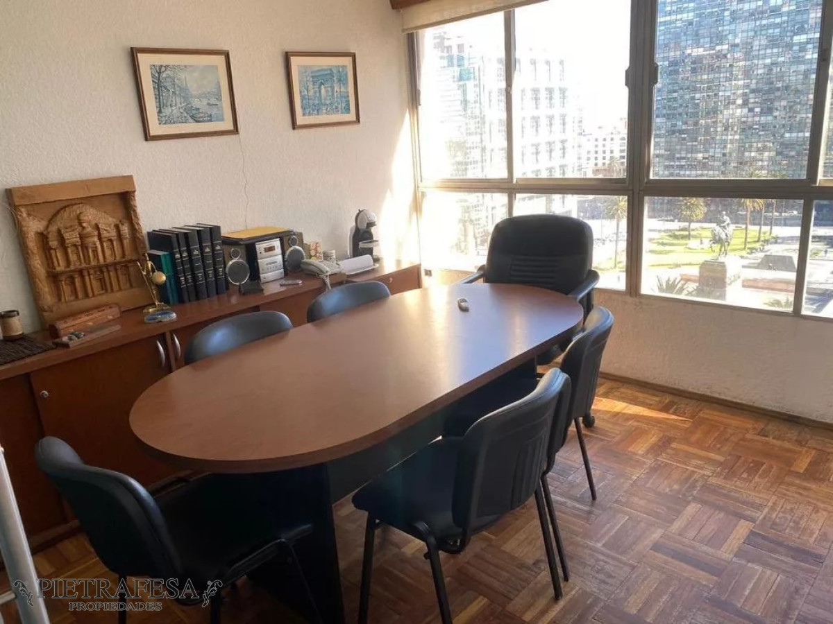 Oficina ID.8969 - Oficina en venta zona Centro