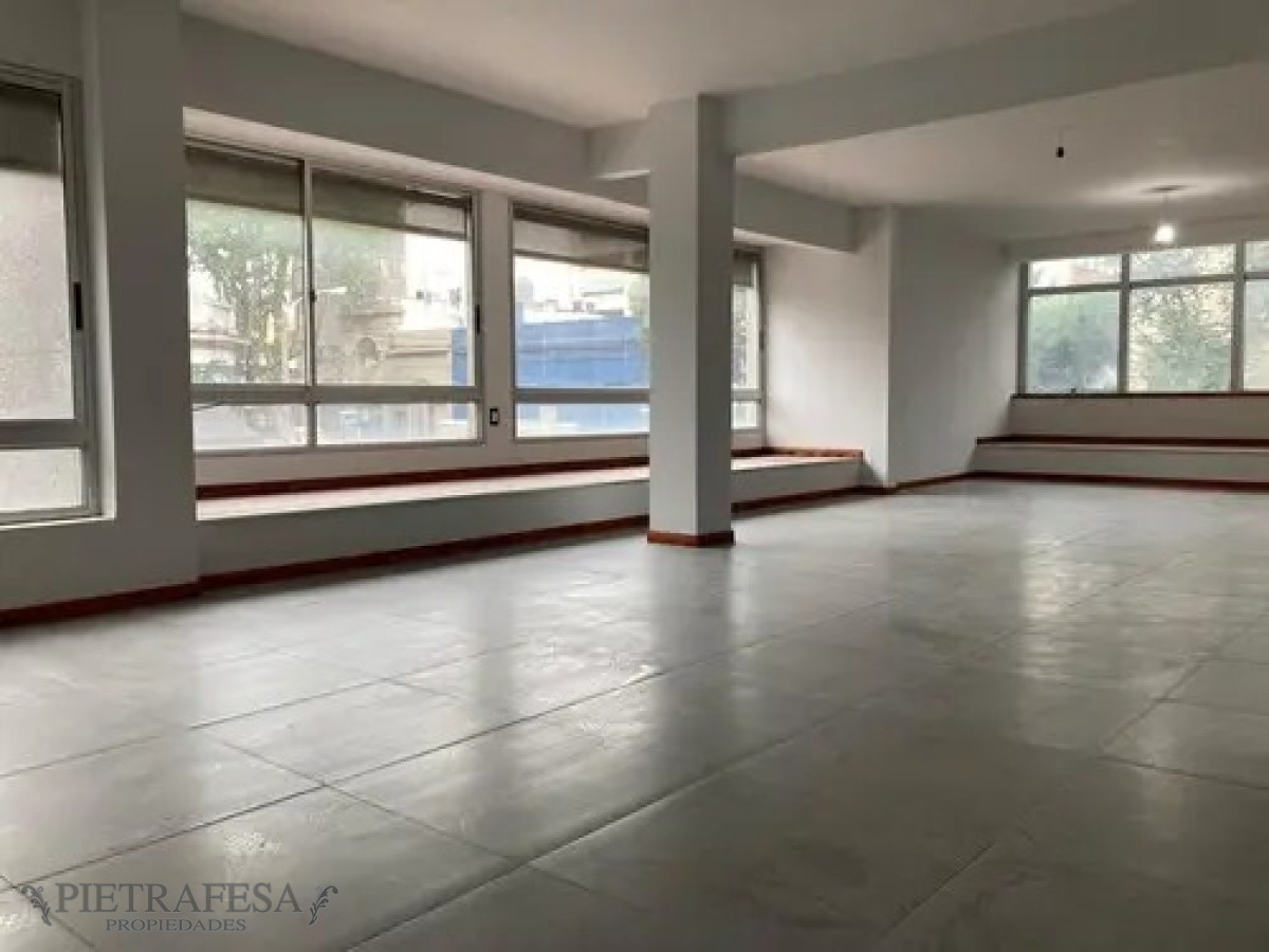 Oficina ID.3805 - Oficina a Estrenar - 129m2 - 2 baños - Garaje - Urquiza - Tres Cruces
