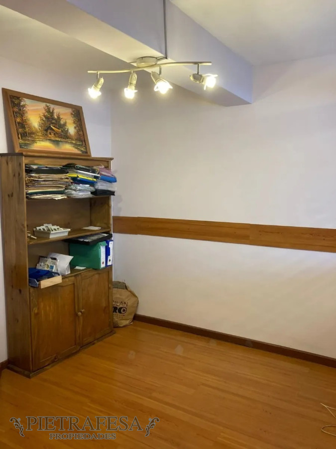 Oficina ID.5463 - Oficina en venta - Avenida 18 De Julio-Cordón 