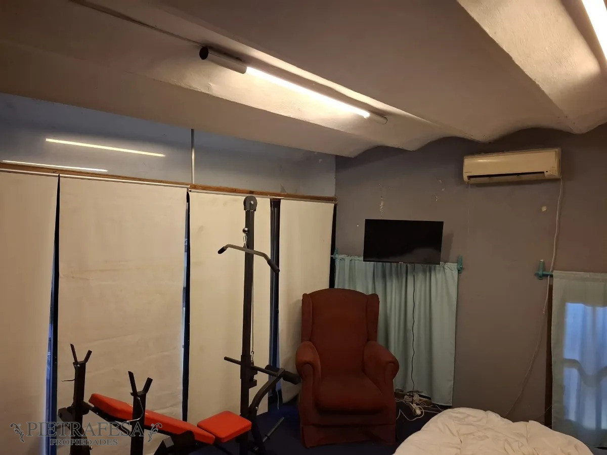Oficina ID.13737 - Oficinas en venta mas casa de 2 dormitorios- Tres Cruces