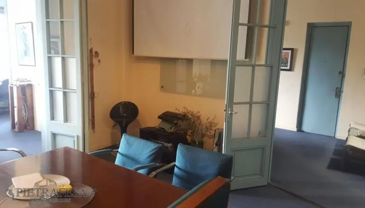 Oficina ID.3869 - Oficina en Venta - Av. Uruguay - Centro