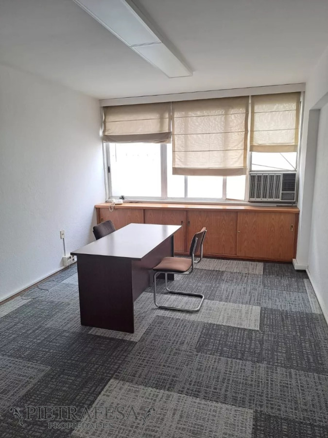 Oficina ID.6804 - Oficina o vivienda en venta- Treinta Y Tres- Ciudad Vieja 