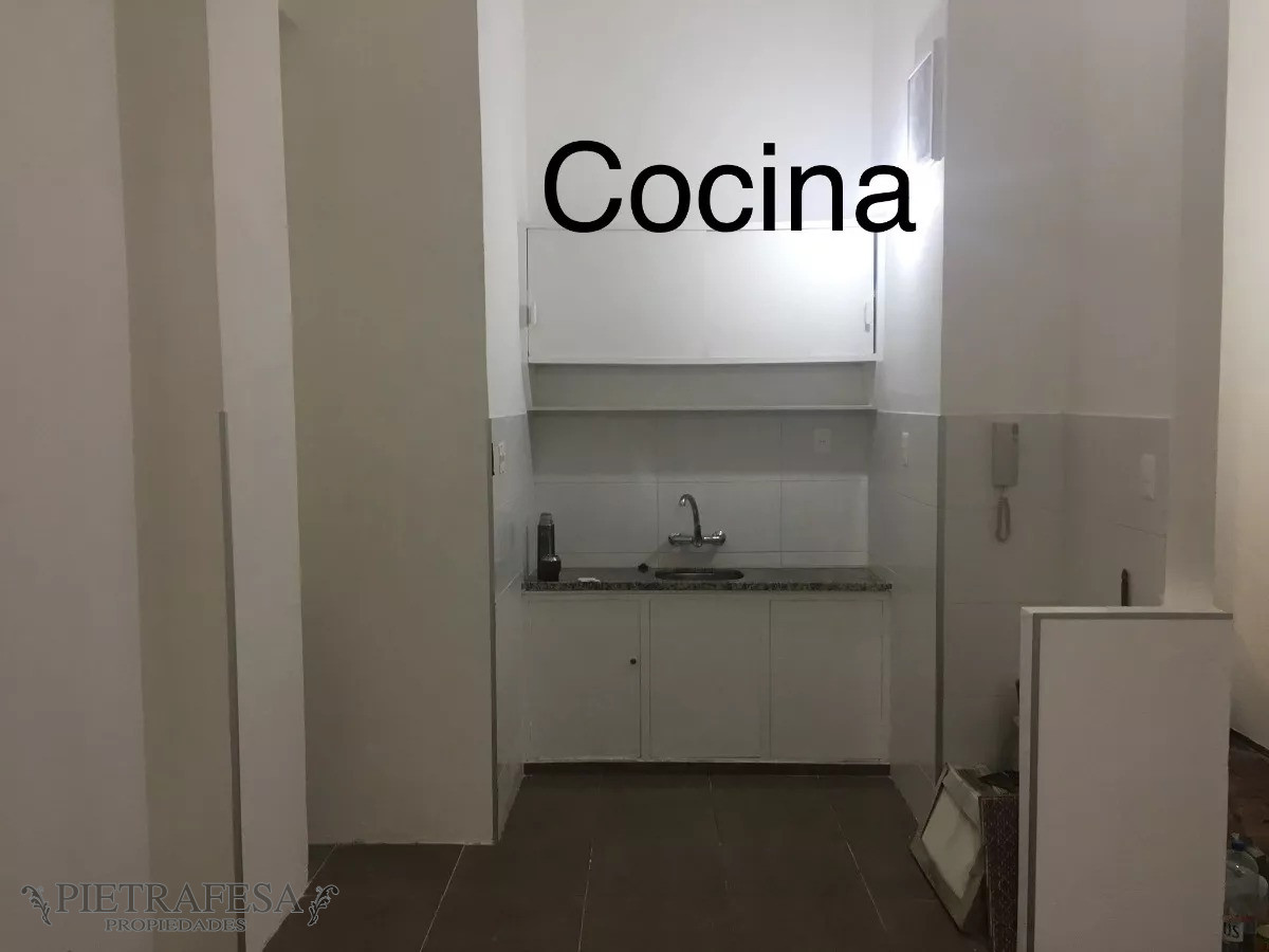 Oficina ID.9766 - Oficina en venta con renta-Centro