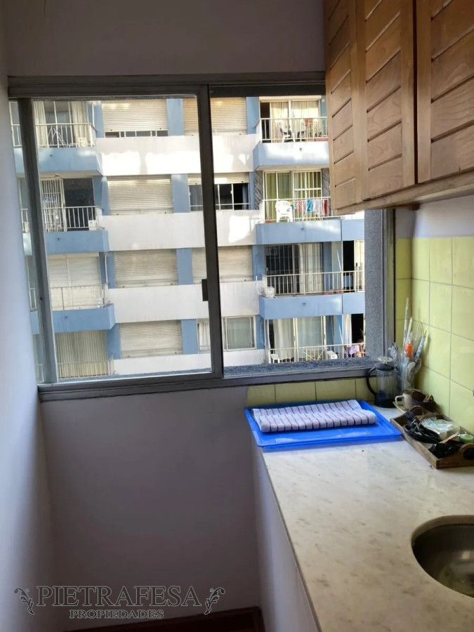 Oficina ID.5463 - Oficina en venta - Avenida 18 De Julio-Cordón 