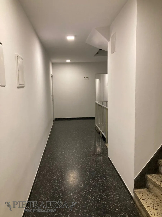 Oficina ID.5463 - Oficina en venta - Avenida 18 De Julio-Cordón 