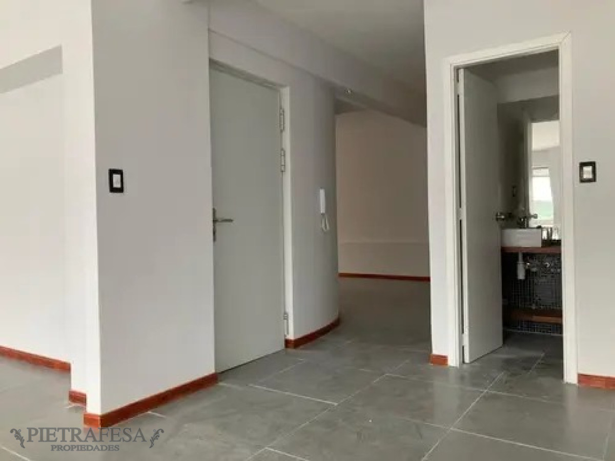 Oficina ID.3805 - Oficina a Estrenar - 129m2 - 2 baños - Garaje - Urquiza - Tres Cruces
