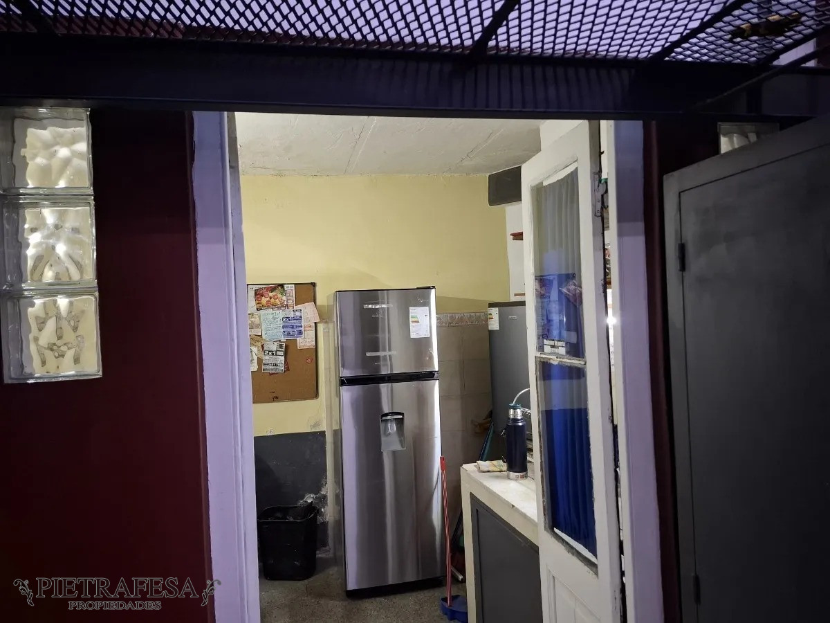Oficina ID.13737 - Oficinas en venta mas casa de 2 dormitorios- Tres Cruces