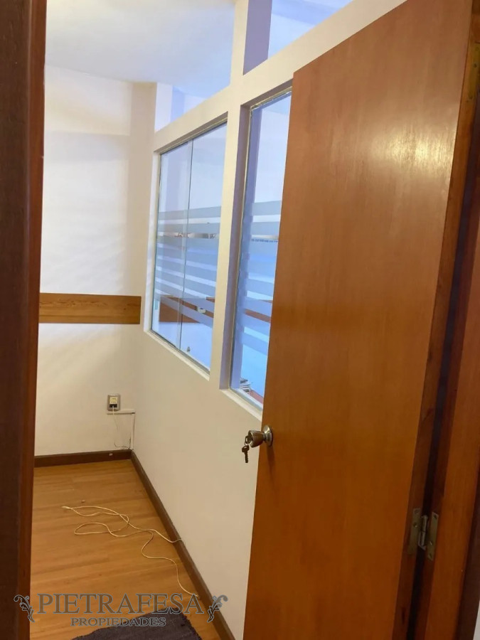Oficina ID.5463 - Oficina en venta - Avenida 18 De Julio-Cordón 