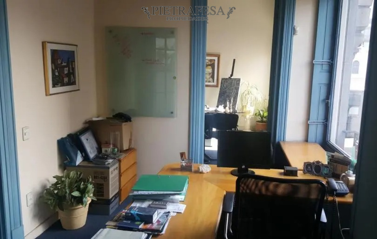Oficina ID.3869 - Oficina en Venta - Av. Uruguay - Centro