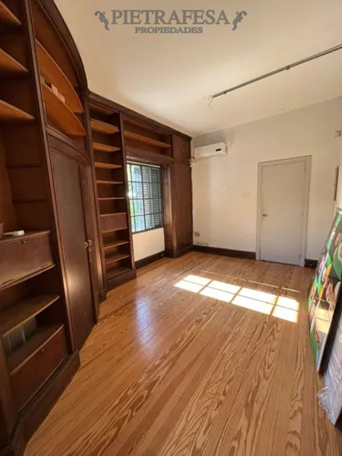 Oficina ID.14064 - Oficina en alquiler, 2 privados, 1 baño, jardín. Pocitos.