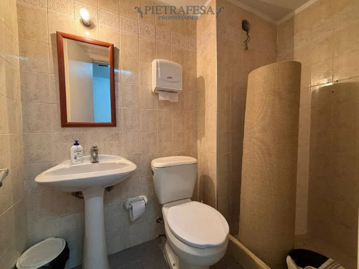 Oficina ID.16089 - Oficina en venta, 1baño, cocina, Plaza Independencia