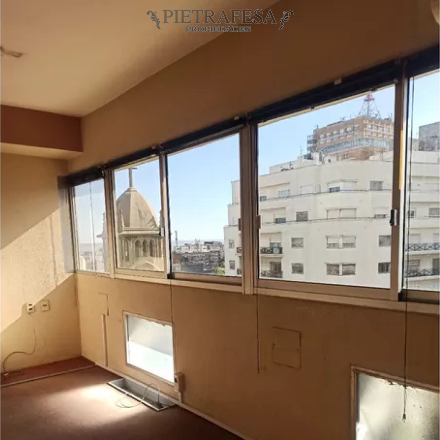 Oficina ID.12392 - Oficina en alquiler, 1privado, 1baño, cocina, garaje. Cordón.