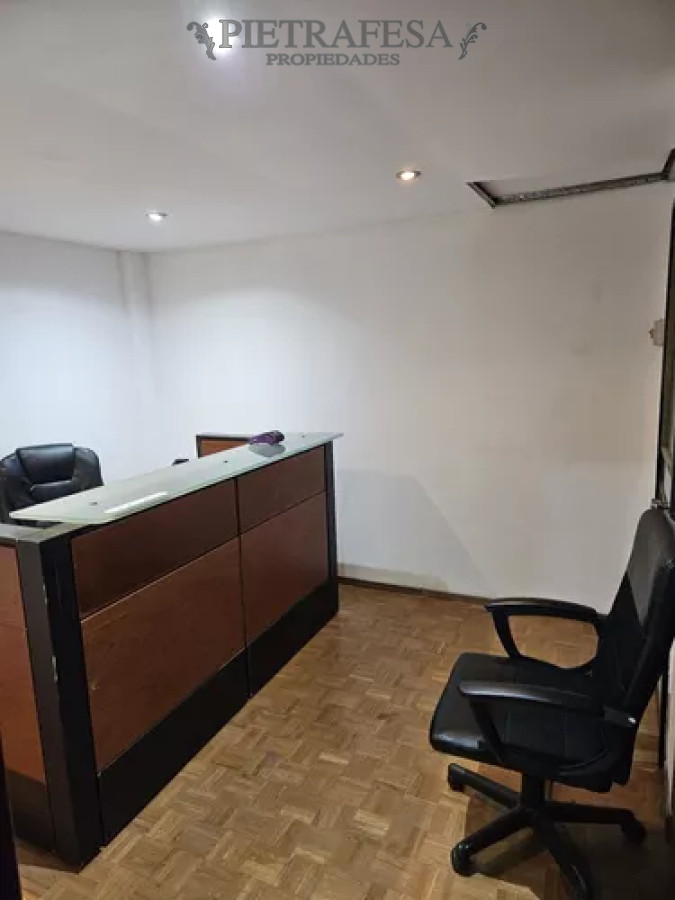 Oficina ID.11615 - Oficina en alquiler, 1baño. Centro.