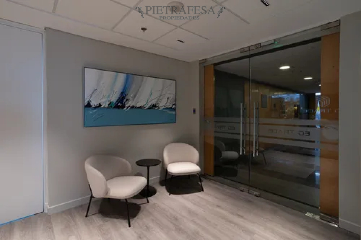 Oficina ID.14048 - Oficina en alquiler, 5 privados, 4 baños, sala de reuniones. Pocitos.