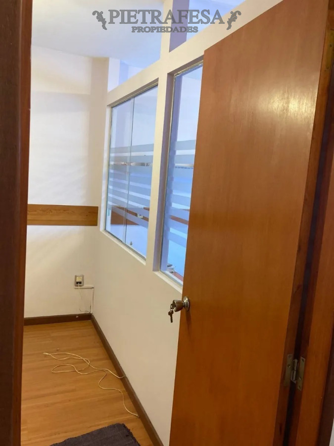 Oficina ID.5463 - Oficina en venta - Avenida 18 De Julio-Cordón 
