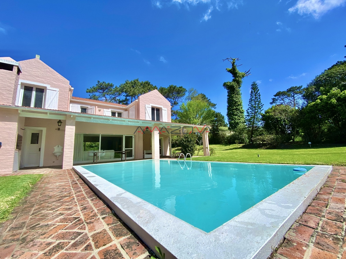 Casa ID.4988 - Hermosa y amplia Casa en Brava