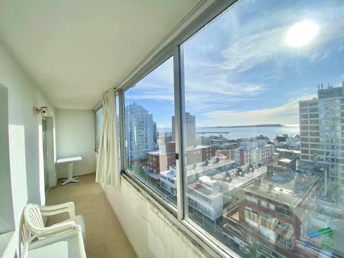 Apartamento ID.5618 - Apartamento  2 dormitorios  Garaje Punta del Este 