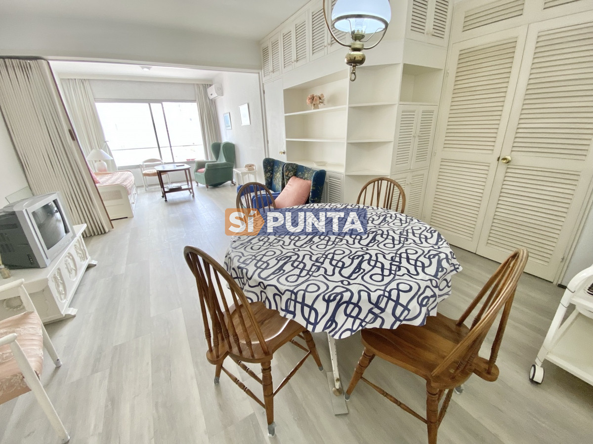 Apartamento Venta 1 dormitorio y medio Punta del Este Península - SPT12490A