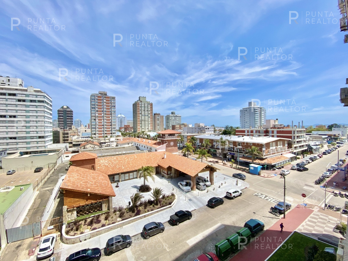 Apartamento ID.1713 - Opotunidad! Apartamento en Venta en la Península!, Punta del Este, Uruguay