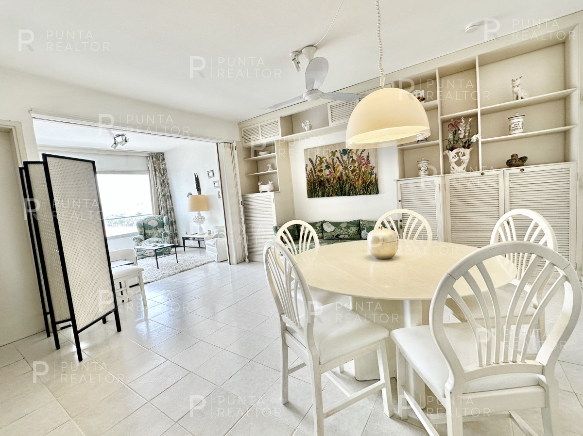 Apartamento ID.1713 - Opotunidad! Apartamento en Venta en la Península!, Punta del Este, Uruguay