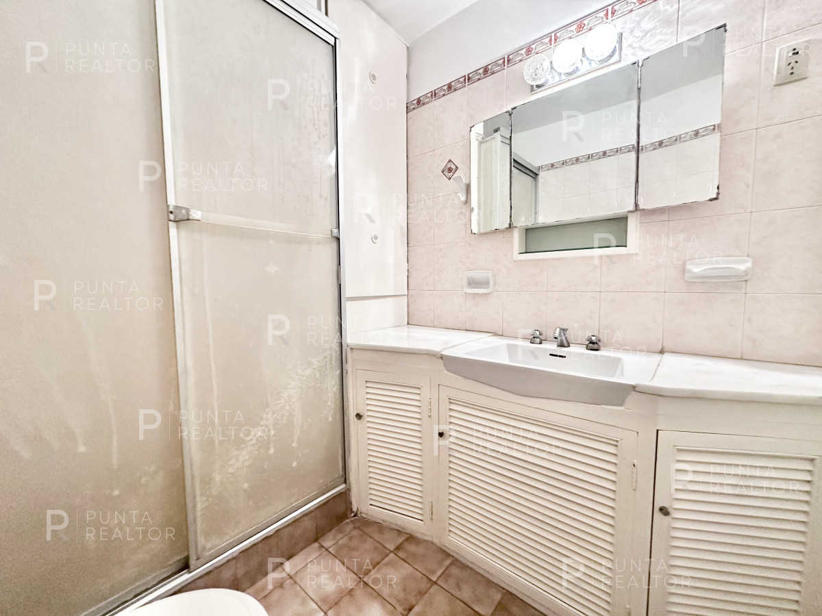Apartamento ID.1713 - Opotunidad! Apartamento en Venta en la Península!, Punta del Este, Uruguay
