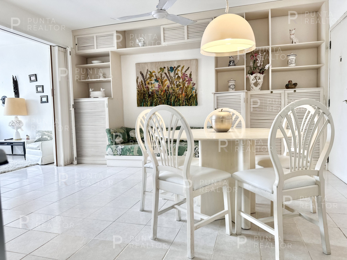 Apartamento ID.1713 - Opotunidad! Apartamento en Venta en la Península!, Punta del Este, Uruguay