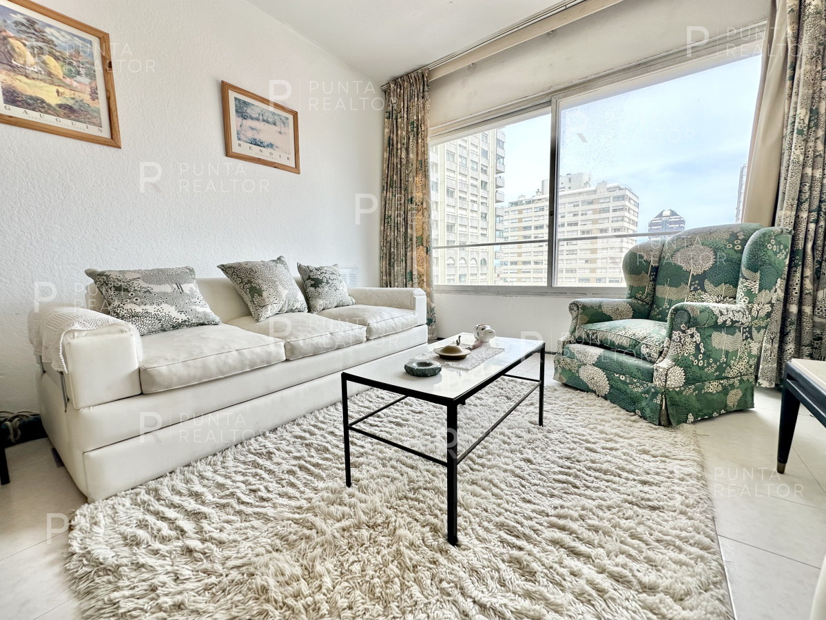 Apartamento ID.1713 - Opotunidad! Apartamento en Venta en la Península!, Punta del Este, Uruguay