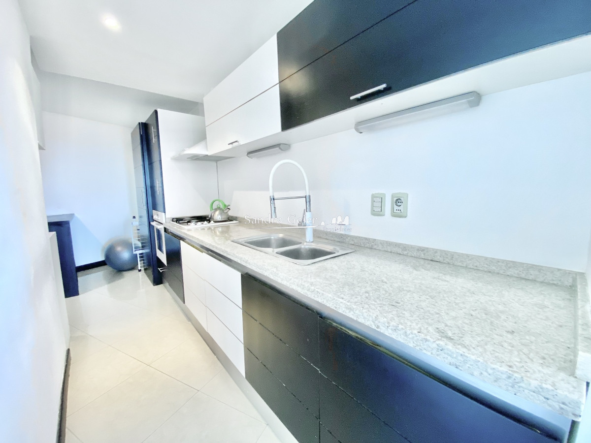 Apartamento ID.3480 - Apartamento Venta 3 dormitorios Mansa Punta del Este