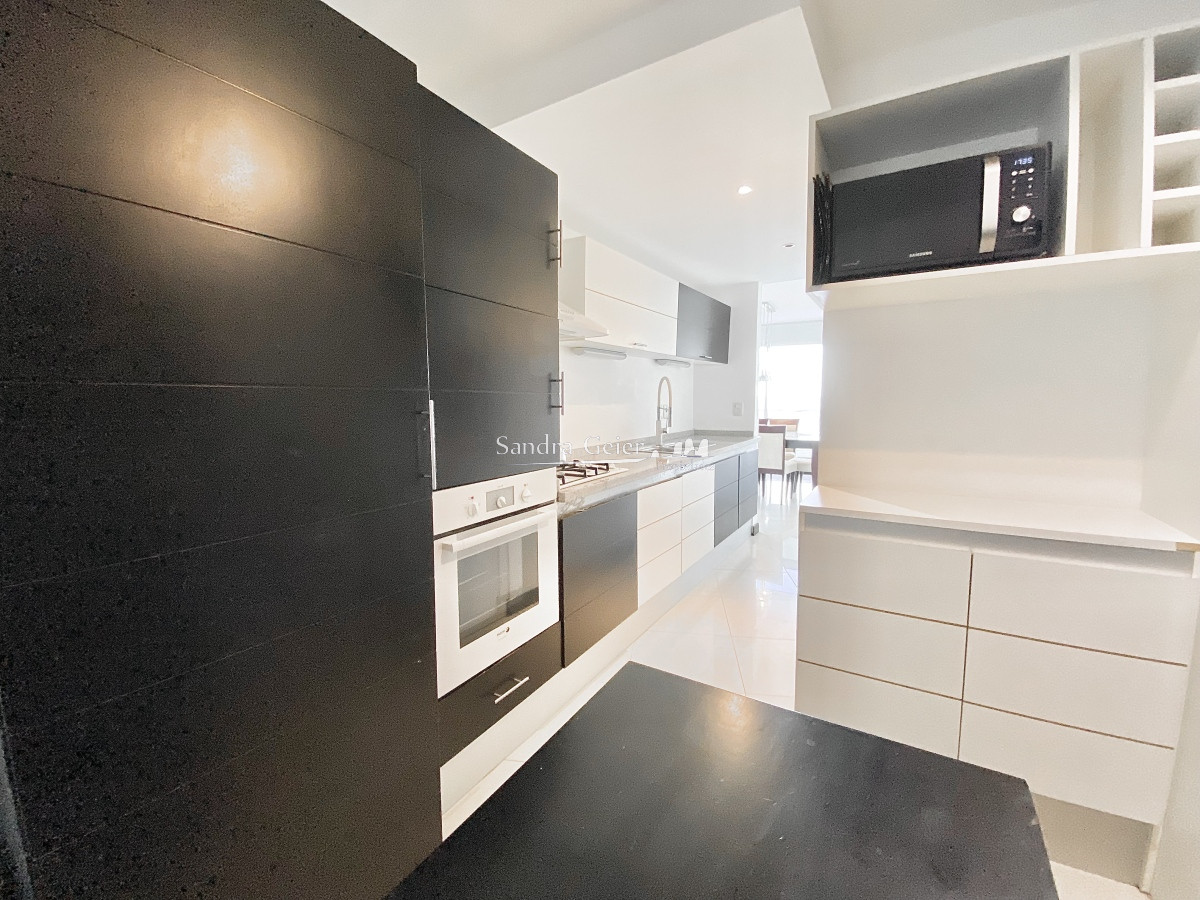 Apartamento ID.3480 - Apartamento Venta 3 dormitorios Mansa Punta del Este
