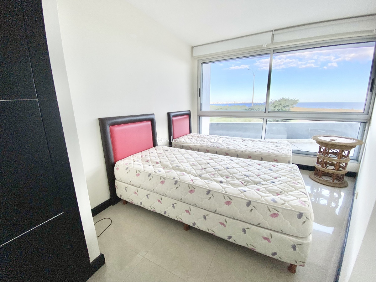 Apartamento ID.3480 - Apartamento Venta 3 dormitorios Mansa Punta del Este