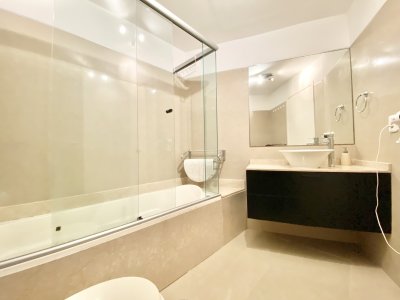 Apartamento ID.3480 - Apartamento Venta 3 dormitorios Mansa Punta del Este