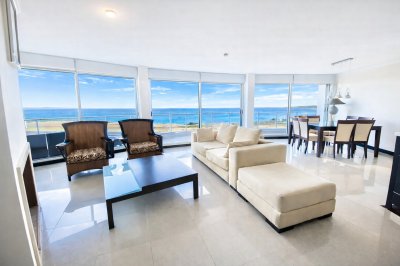 Apartamento ID.3480 - Apartamento Venta 3 dormitorios Mansa Punta del Este