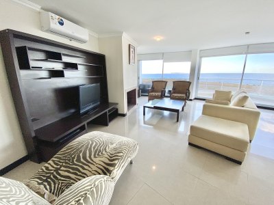 Apartamento ID.3480 - Apartamento Venta 3 dormitorios Mansa Punta del Este
