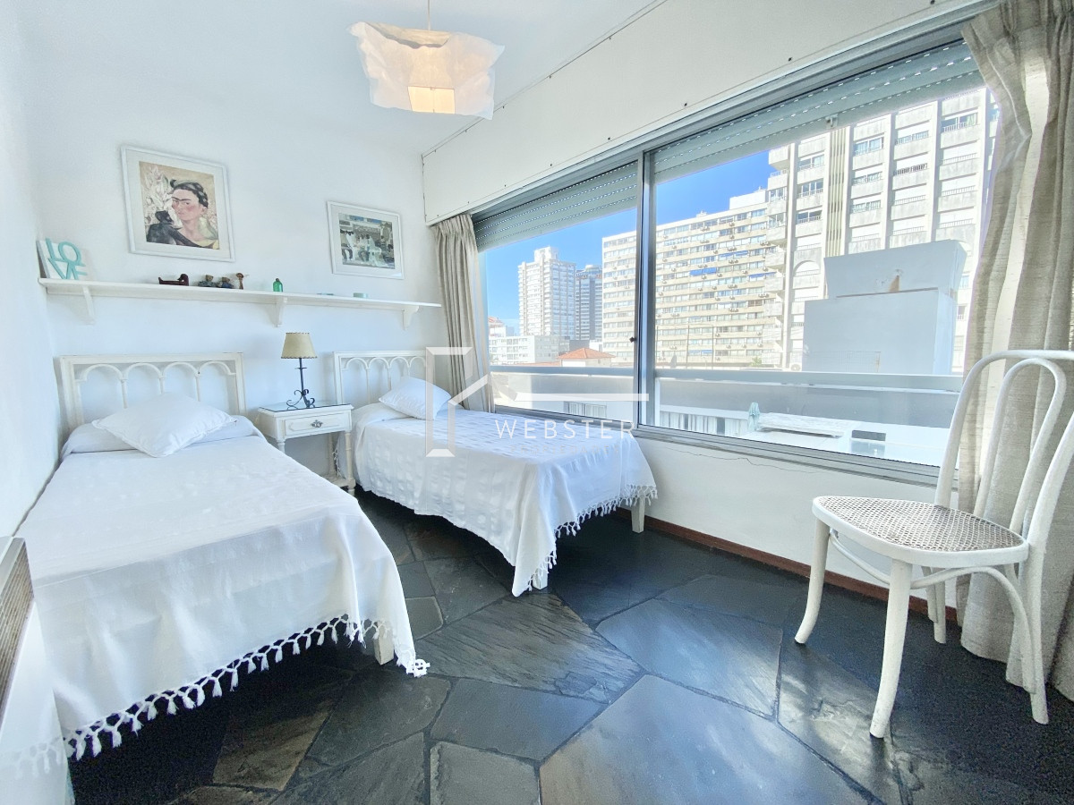 Apartamento ID.1484 - VENTA, Apartamento, 2 dormitorios, Península, Punta del Este, Uruguay