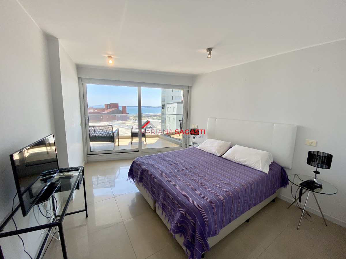 Apartamento ID.3929 - VENTA, Apartamento, 3 dormitorios, Punta del Este, Uruguay, con vista a la Mansa