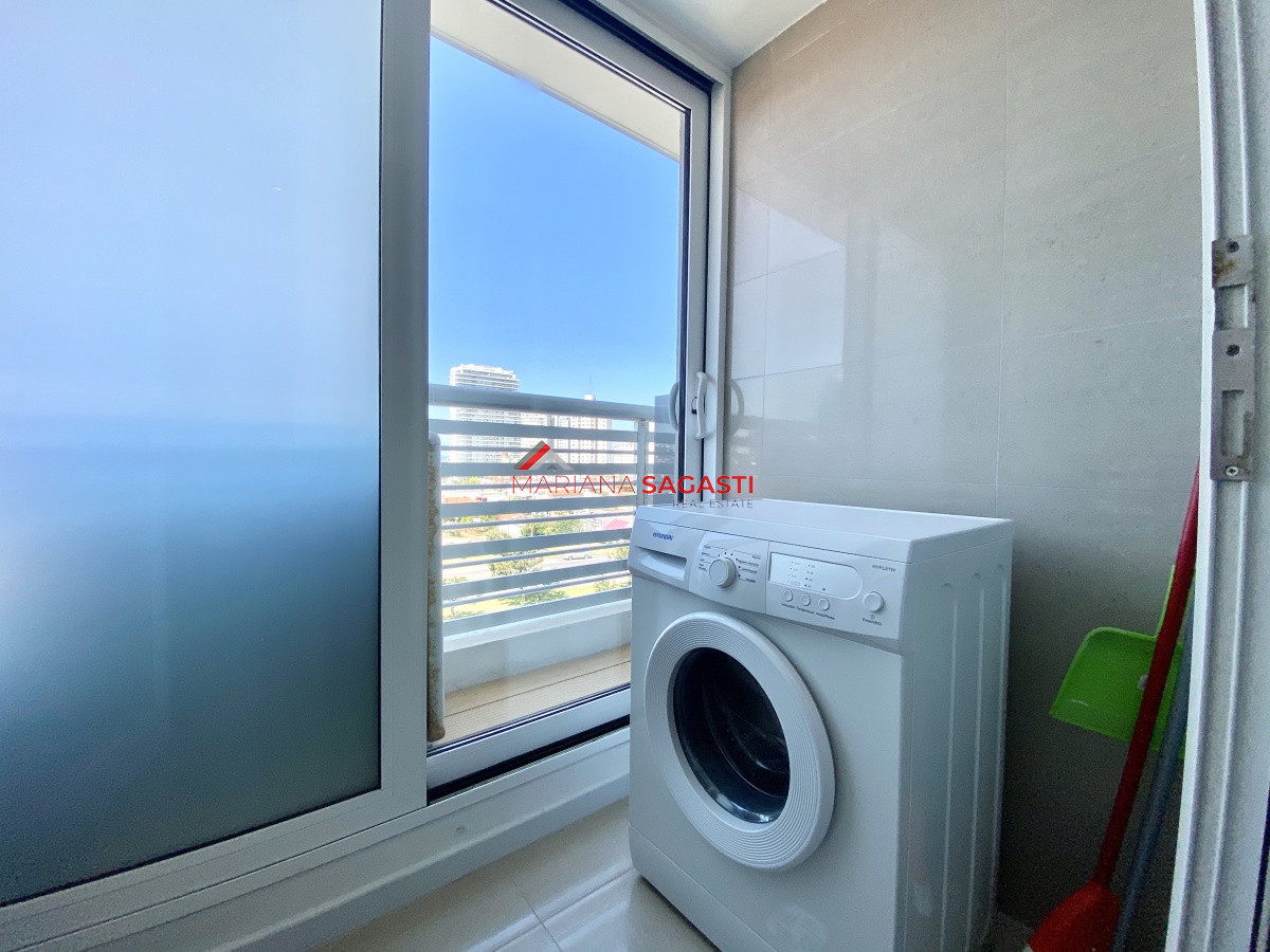 Apartamento ID.3929 - VENTA, Apartamento, 3 dormitorios, Punta del Este, Uruguay, con vista a la Mansa